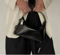 شنطة ‏verafiedny/مقاس وسط