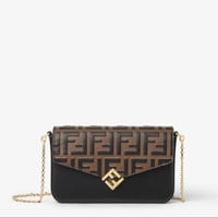شنطة فندي fendi