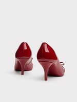 كعب تشارلز اند كيث