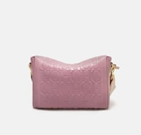 شنطة كارولينا هيريرا/مقاس مديم