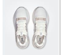 شوز اون ريننق(Cloudnova 2)