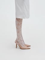 كعب تشارلز اند كيث