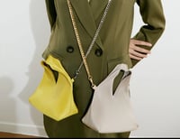 شنطة ريبليت/Hobo Petite Vanilla