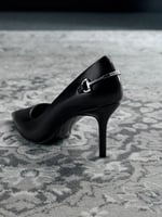 كعب تشارلز اند كيث