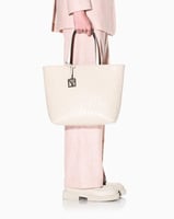 شنطة ارماني اكستنج