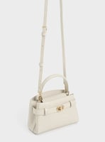 شنطة تشارلز اند كيث