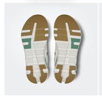 شوز اون ريننق(Cloudrunner 2)