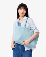 شنطة لاكوست/توت باق