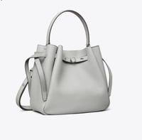 شنطة توري بورش