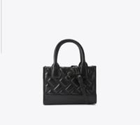 شنطة كيرت جيجر /مقاس اكسترا سمول