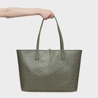 شنطة توس/توت باق