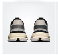 شوز اون ريننق(Cloudnova Form 2)