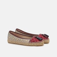 شوز كارولينا هيريرا