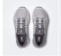 شوز اون ريننق(Cloudrunner 2)