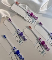 توزيعات ثيم مع فرشاة اسنان