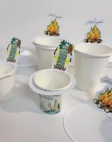 توزيعات كوب ورقي مع ثيم تصميم حسب الطلب