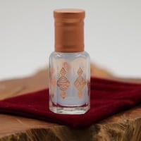 درزن مسك النخبة بحجم ربع تولة، (١٢) حبة