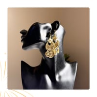 حلق اذن للرقص الشرقي