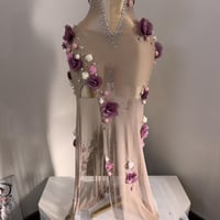 تفصيل بدل رقص حسب الطلب