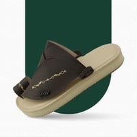 حذاء شرقي مطرز