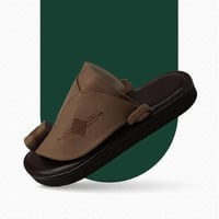 حذاء شرقي مطرز