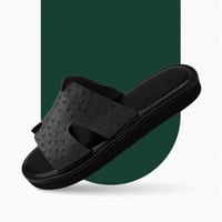 حذاء شرقي مطرز