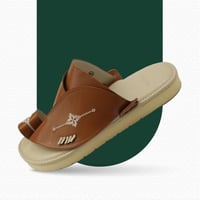 حذاء شرقي مطرز