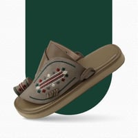 حذاء شرقي مطرز