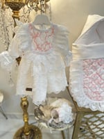 مدس انيق بناتي بالفيونكات + فستان مولوده + قبعة فر...