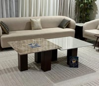 طاولتين سطح رخام قواعد خشب