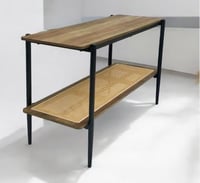 كنسول سطح خشب مع راتان دورين