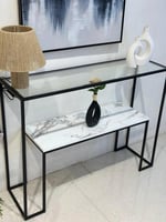 مدخل كونسول بسطح زجاجي