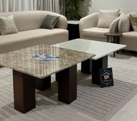 طاولتين سطح رخام قواعد خشب