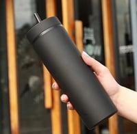 مج بلاستيك اسود 16oz مع مزاز