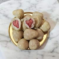 دراجيه فراولة باللوتس