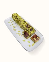 حلقوم بالرمان و فستق