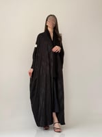 عباية كريب ناعم - اسود