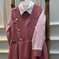 قميص مخطط وردي