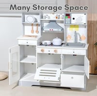 مطبخ خشبي تفاعلي للاطفال بصنبور مياه