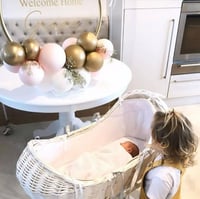 مهد مولود بحامل اكس