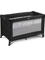 سرير أطفال متنقل بجانب سرير الأم