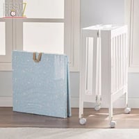 سرير اطفال خشبي قابل للطي