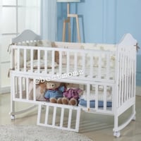 سرير اطفال خشبي 7 في 1 مع ناموسية