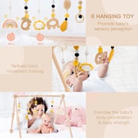 تعليقة العاب منتسوري بدعائم من خشب الصنوبر