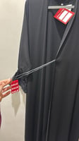 عبايه اسود بأكمام دانتيل _ لف مع لاستيك