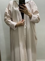 عبايه ملونه لف بأكمام دبل فيس مقلمه