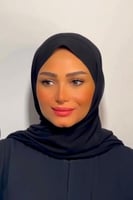 طرحه ثابته وساتره مطاط من الامام عند الذقن