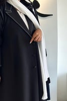 عبايه رسميه بوتونز وتطريز ناعم