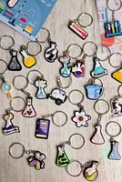 كرت مع ميداليه الكيمياء