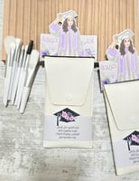 هدايا التخرج فرش مكياج